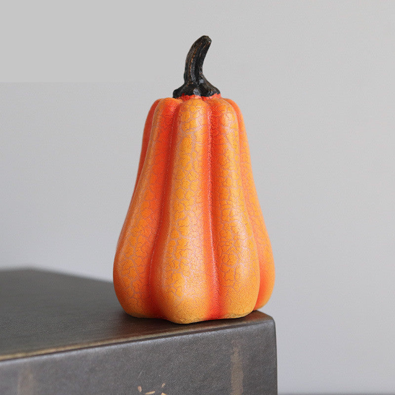Halloween Pumpkin LED Lantern – Realistic Resin Candle Lamp
