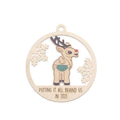 Wooden Christmas Tree with Hanging Decorations – Festive Holiday Ornament